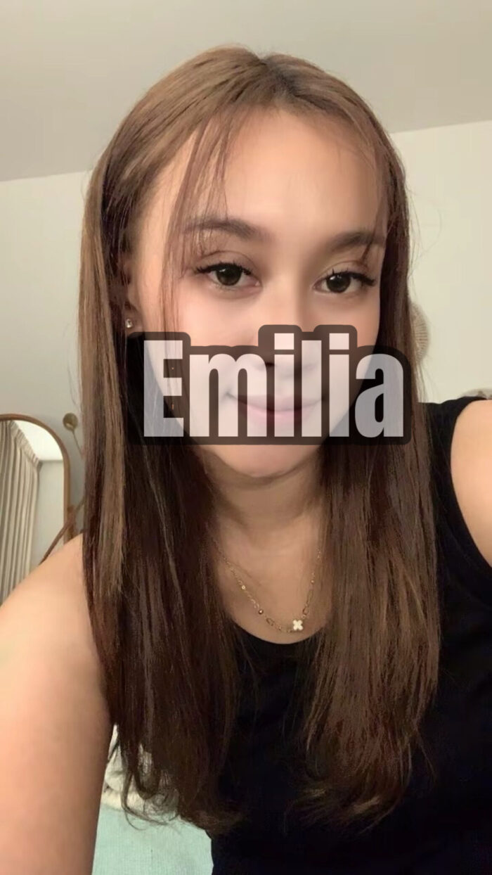 【Emilia】エミリア 写真 4